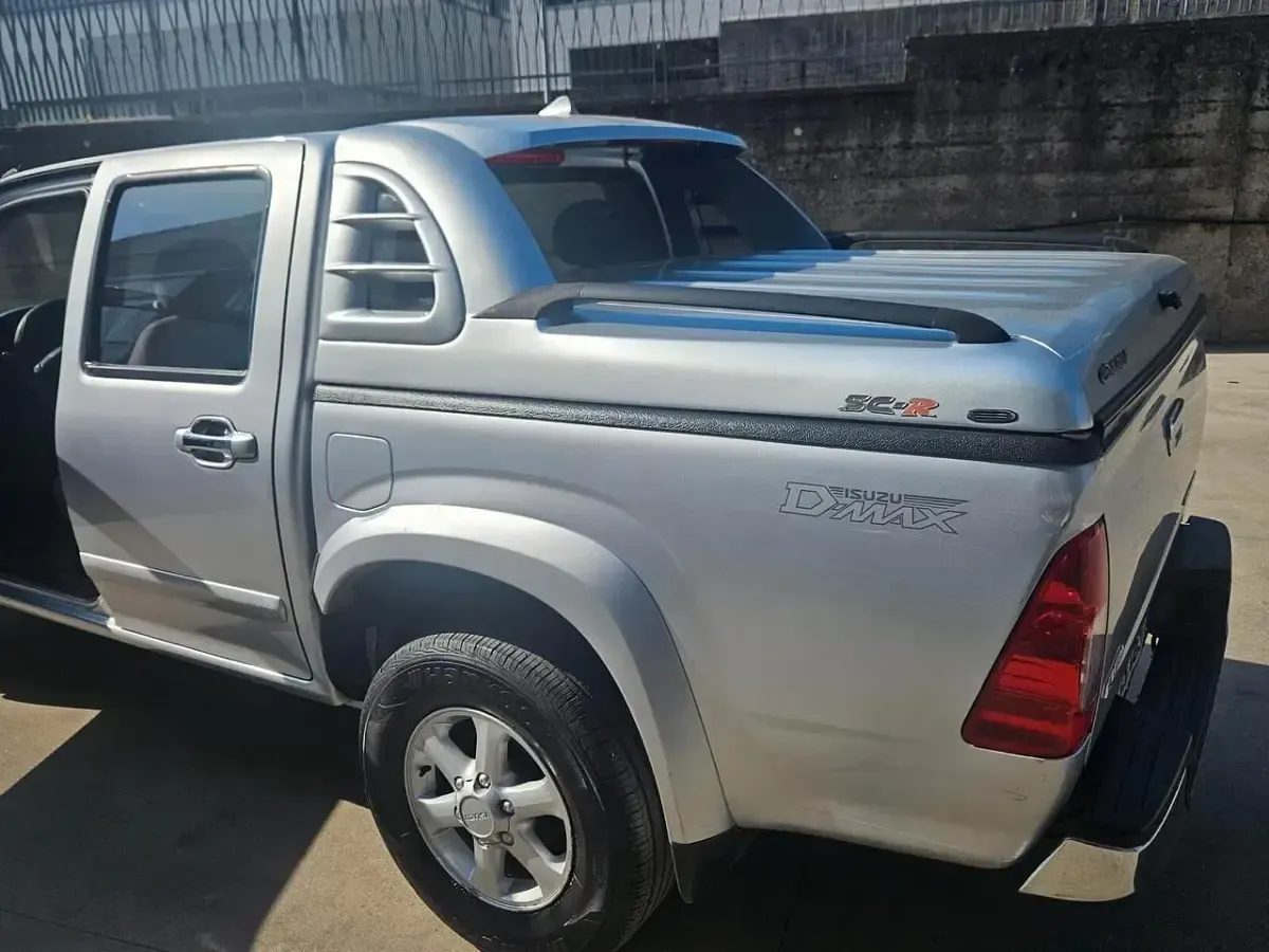 Usata Isuzu D-Max 163 CV (119 kW) 2008 Grigio Pick-up