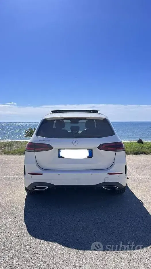 Usata Mercedes B200 Premium 150 CV (110 kW) 2019 Bianco Utilitaria