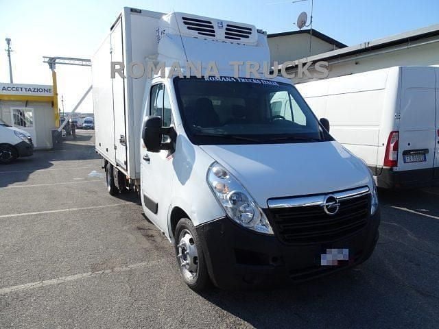 Usata Opel Movano 145 CV (106 kW) 2017 Bianco pastello Furgone