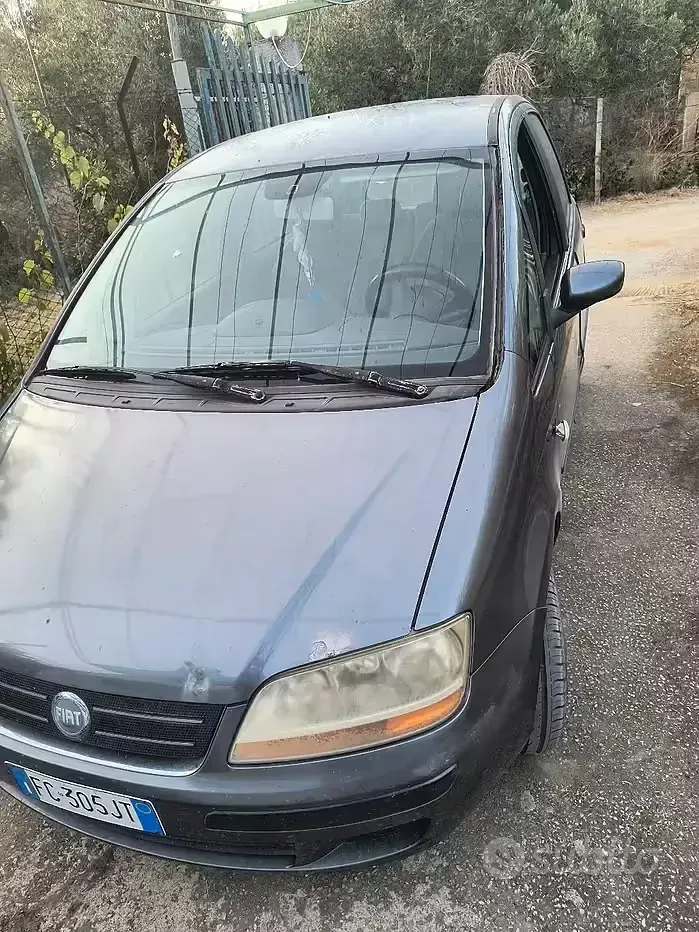 Usata Fiat Idea 69 CV (50 kW) 2016 Grigio Monovolume