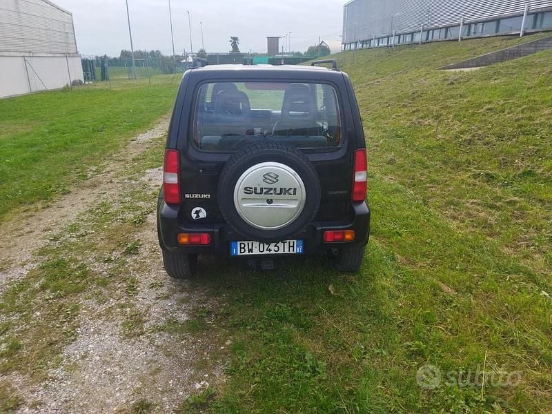 Usata Suzuki Jimny 2002 Nero SUV