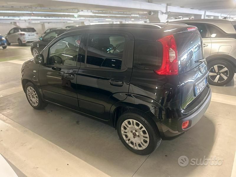 Usata Fiat Panda Lounge 69 CV (50 kW) 2018 Nero Utilitaria