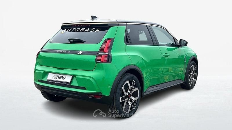 Nuova Renault 5 E-Tech Komfort 110 kW (150 CV) 2026 Verde Berlina