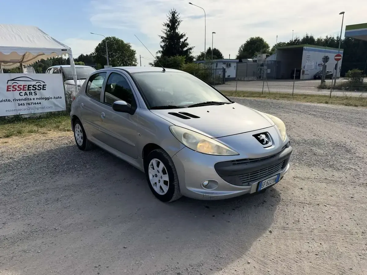 Usata Peugeot 206 60 CV (44 kW) 2011 Other Berlina