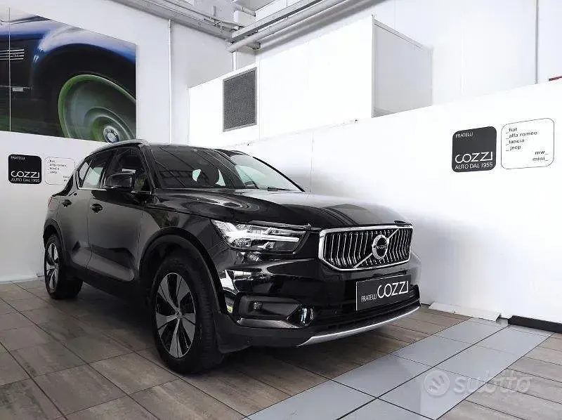 Usata Volvo XC40 Inscription 129 CV (94 kW) 2020 Nero SUV
