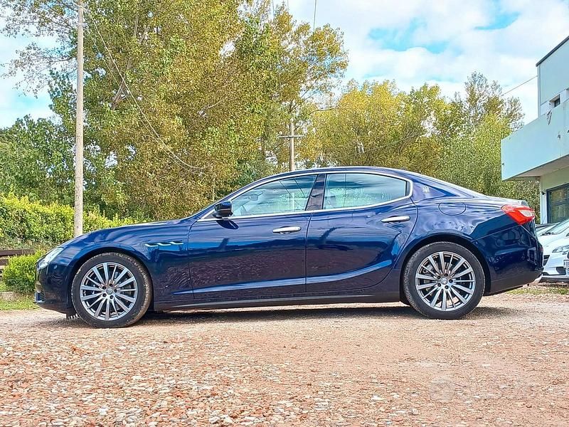 Usata Maserati Ghibli 275 CV (202 kW) 2016 Blu Berlina