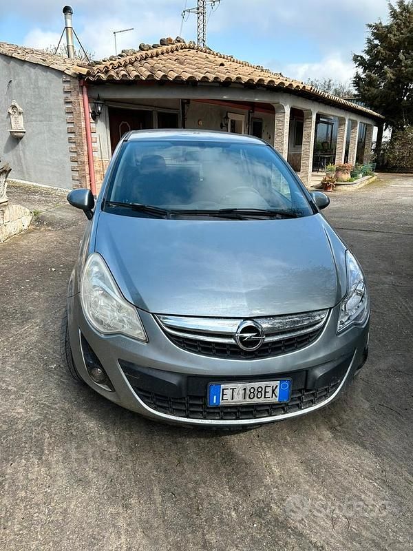 Usata Opel Corsa 86 CV (63 kW) 2014 Grigio Utilitaria