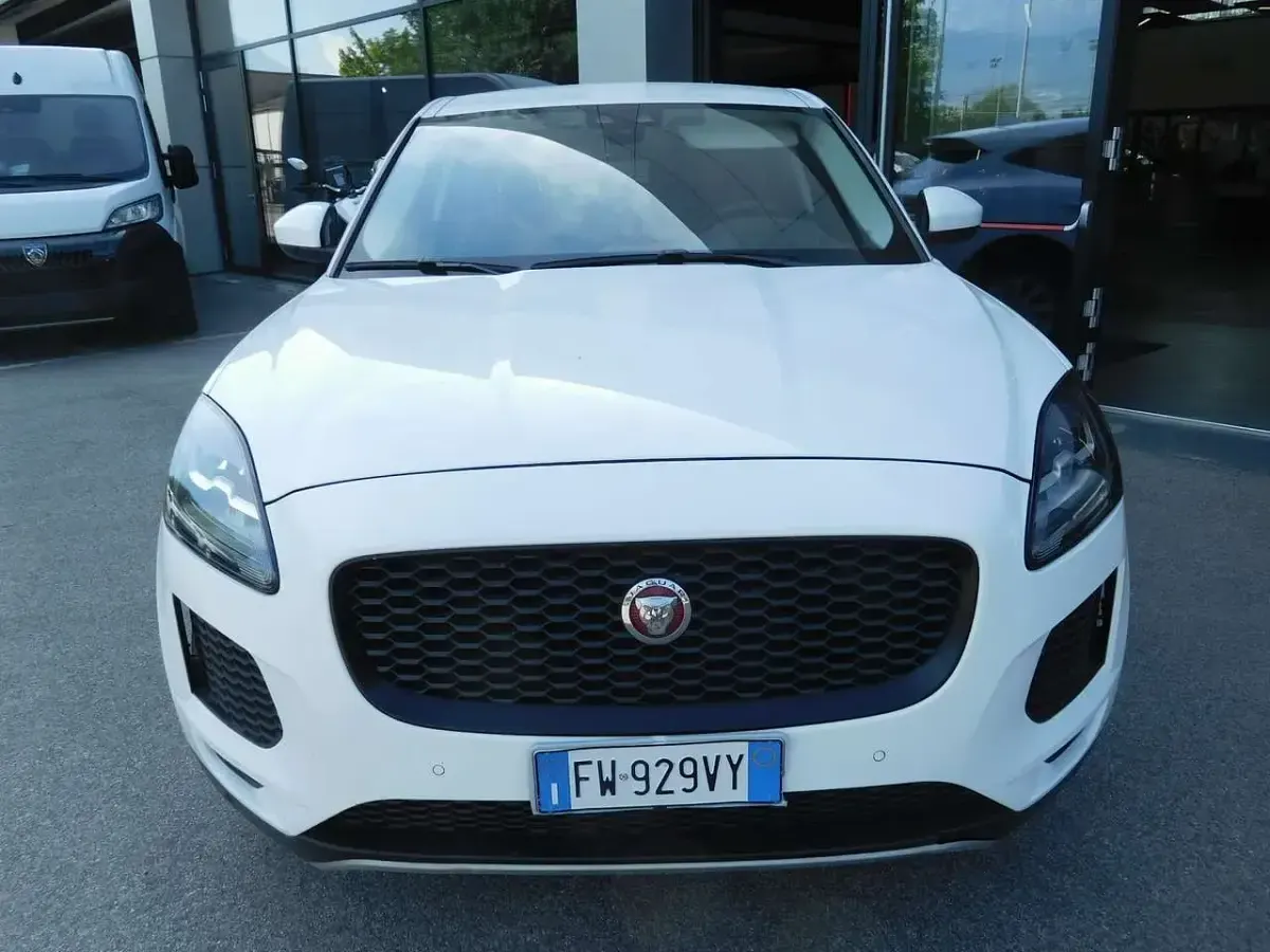 Usata Jaguar E-Pace 150 CV (110 kW) 2019 Bianco SUV