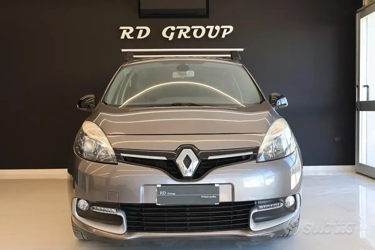 Usata Renault Scénic III LIMITED 110 CV (80 kW) 2016 Grigio Monovolume