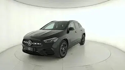 Nuova Mercedes GLA180 136 CV (100 kW) 2026 Rosso patagonia metallizzato m SUV