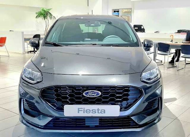 Usato 2023 Ford Fiesta 1.0 Benzin 125 CV (21.750 €)