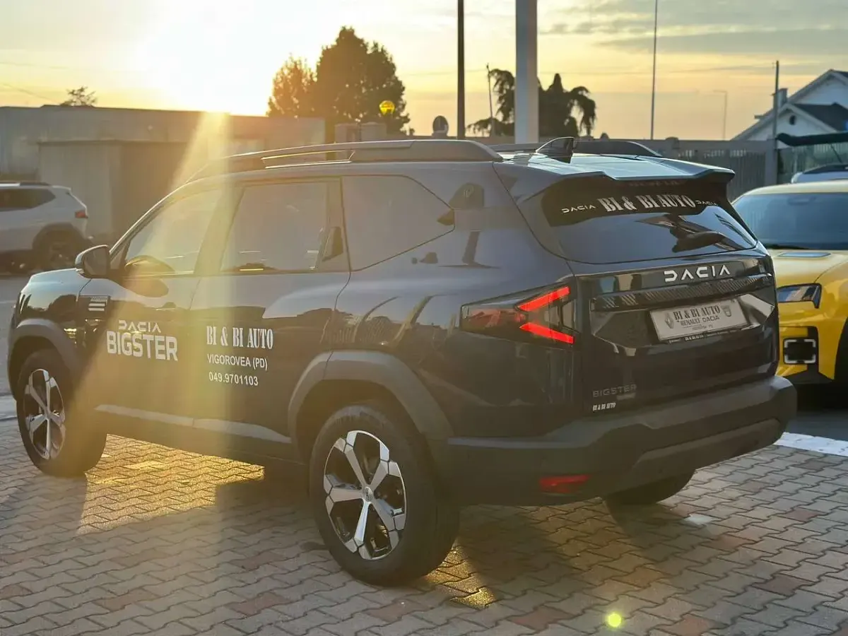 Usata Dacia Bigster Journey 109 CV (80 kW) 2025 Blu indigno SUV