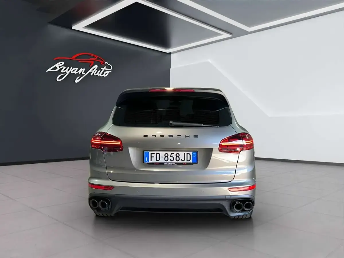 Usata Porsche Cayenne 250 CV (183 kW) 2016 Other SUV