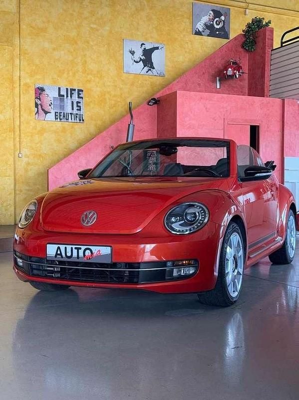 Usata VW Beetle Cabriolet Sport 150 CV (110 kW) 2015 Arancione Cabrio