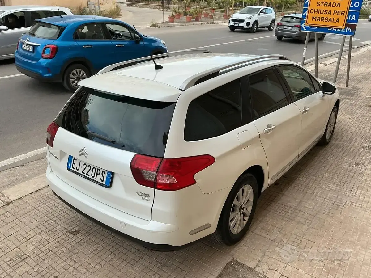 Usata Citroën C5 Seduction 111 CV (81 kW) 2011 Bianco Berlina