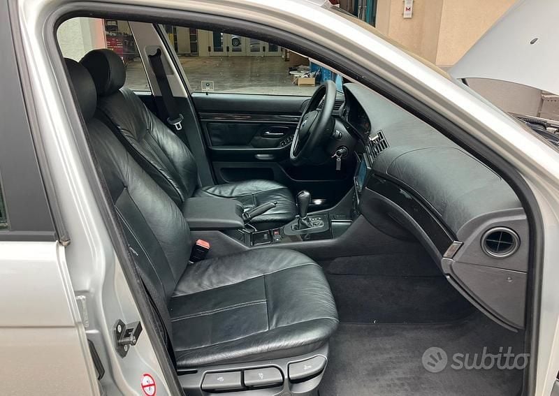 Usata BMW 530 193 CV (141 kW) 2003 Grigio Station wagon