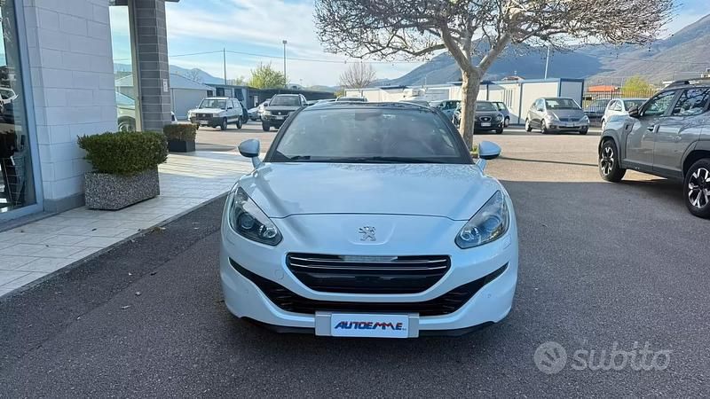 Begagnad Peugeot RCZ 163 HK (119 kW) 2013 Vit Sportkupé