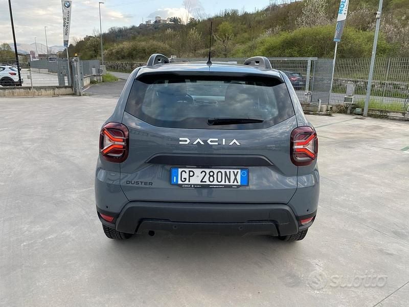 Usata Dacia Duster Comfort 115 CV (84 kW) 2023 Grigio SUV