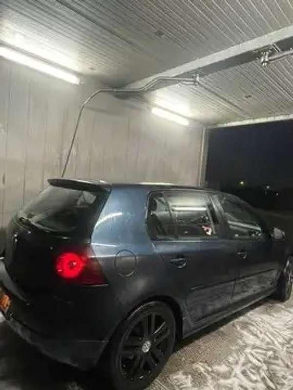 Usata VW Golf IV Sportline 140 CV (102 kW) 2004 Berlina