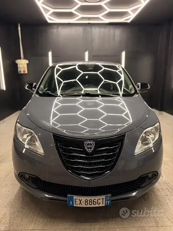 Usata Lancia Ypsilon 85 CV (62 kW) 2014 Utilitaria