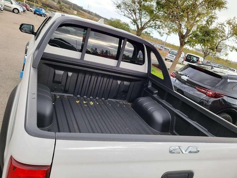 Nuova EVO Cross 4 136 CV (100 kW) 2025 Rosso Pick-up