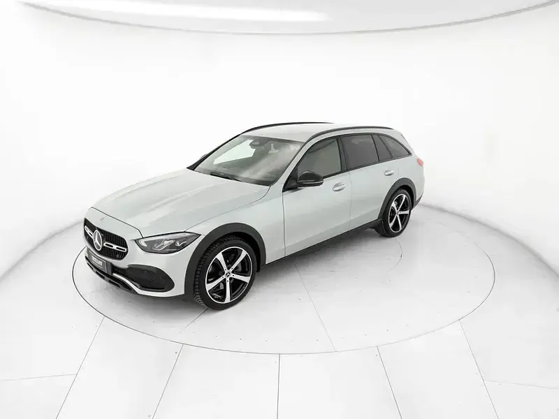 Usata Mercedes C220 Premium Plus 200 CV (147 kW) 2023 Argento Station wagon
