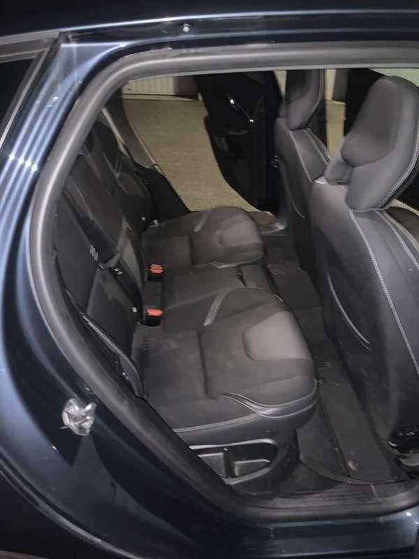 Usata Volvo V40 Momentum 120 CV (88 kW) 2017 Berlina