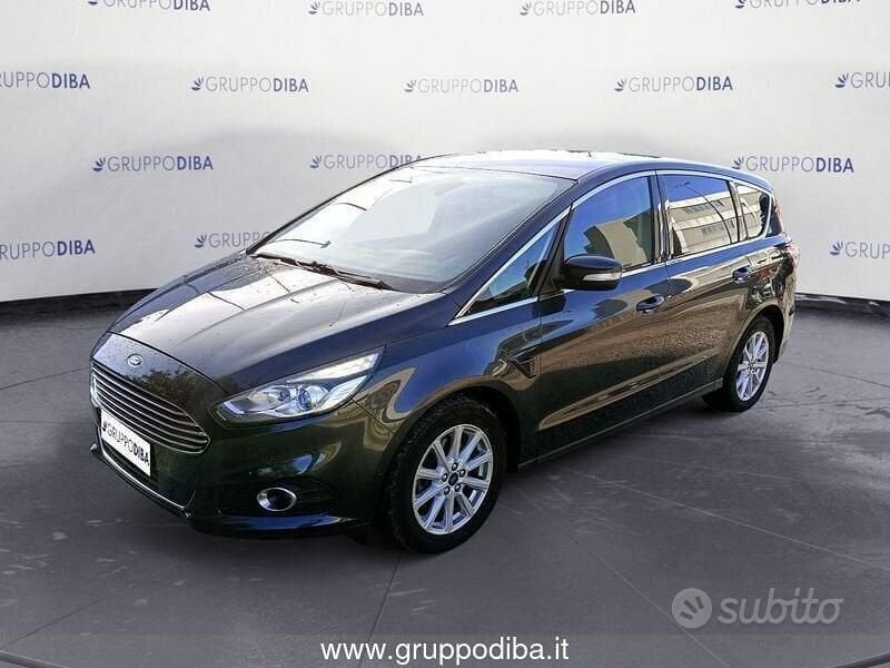 Verde Usata 2018 Ford S-MAX Business Edition Monovolume | 16.230 € (Buon prezzo) - Immagine 1/4