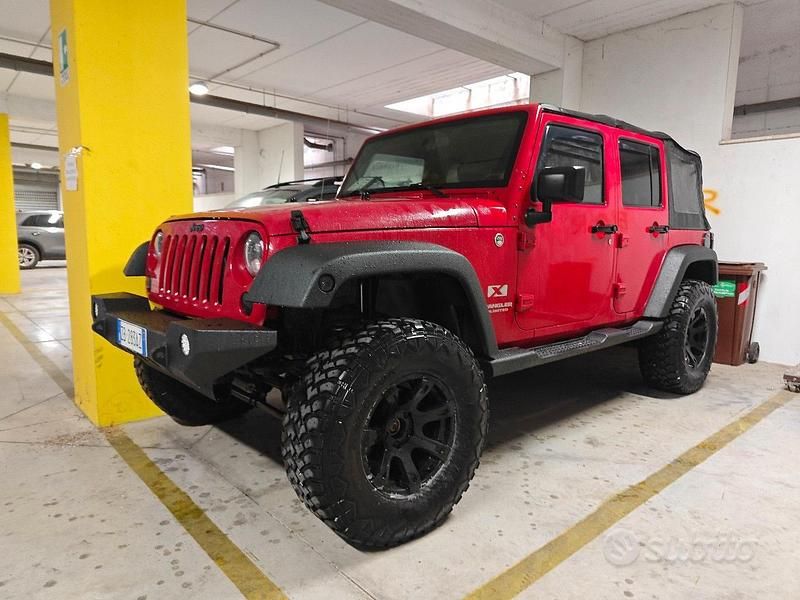 Usata Jeep Wrangler 300 CV (220 kW) 2009 Rosso SUV