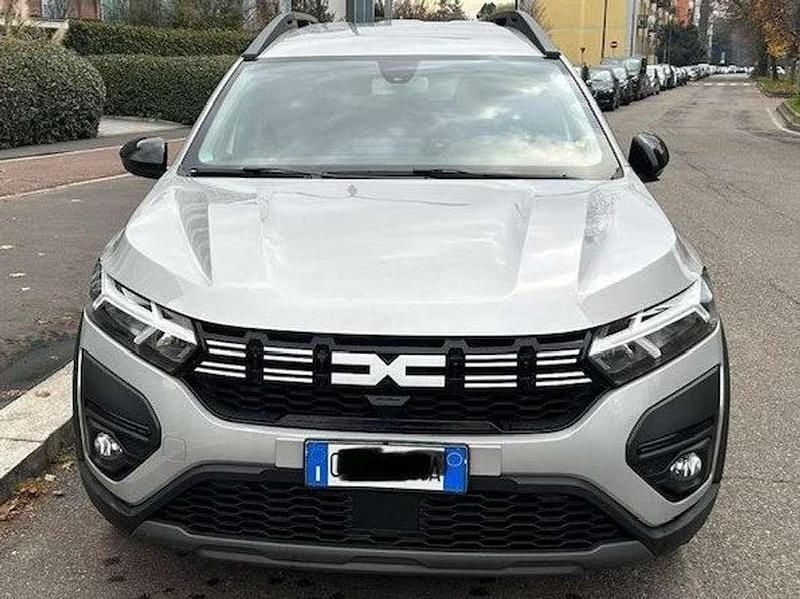 Argento Usata 2023 Dacia Jogger Extreme Monovolume | 11.800 € (Super prezzo) - Immagine 1/4