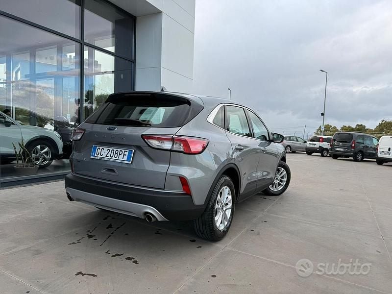 Usata Ford Kuga Titanium 120 CV (88 kW) 2020 Grigio SUV