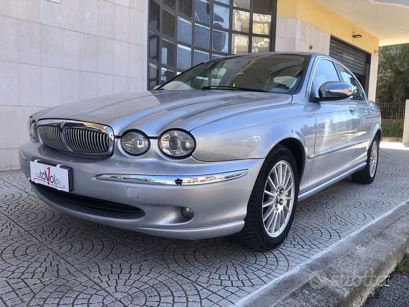 Usata Jaguar X-type Executive 145 CV (106 kW) 2007 Grigio Berlina