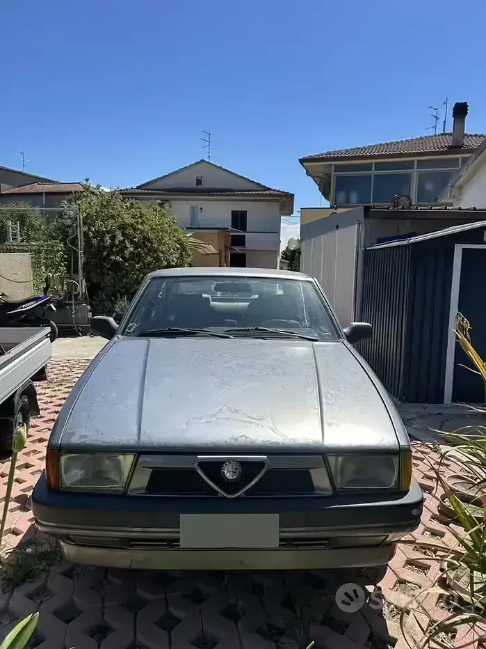 Usata Alfa Romeo 75 110 CV (80 kW) 1989 Berlina