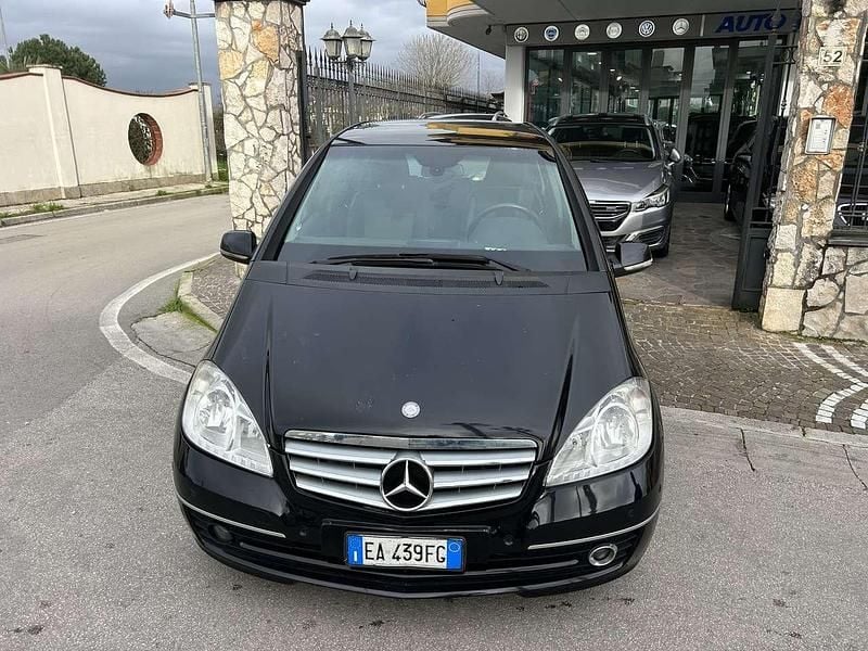 Usata Mercedes A180 109 CV (80 kW) 2009 Nero Berlina