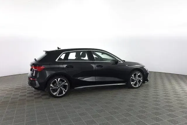 Usata Audi A3 S-Line 110 CV (80 kW) 2022 Nero midnight Berlina