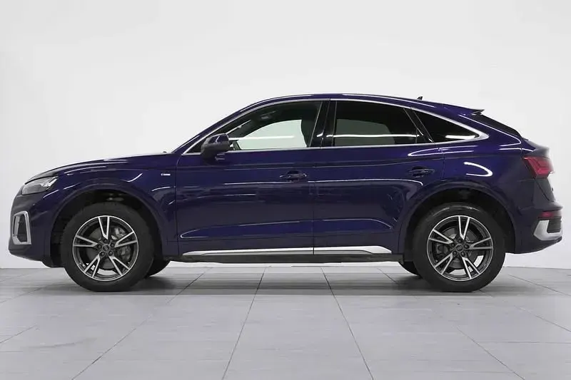 Usata Audi Q5 Sportback S-Line 204 CV (150 kW) 2024 Blu SUV