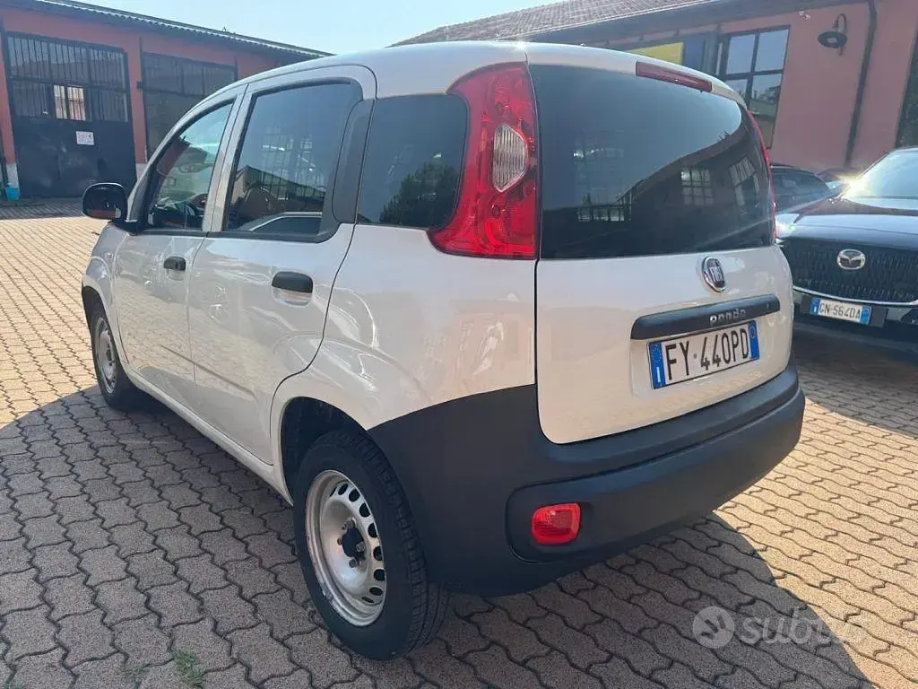 Usata Fiat Panda Pop 69 CV (50 kW) 2019 Bianco Utilitaria