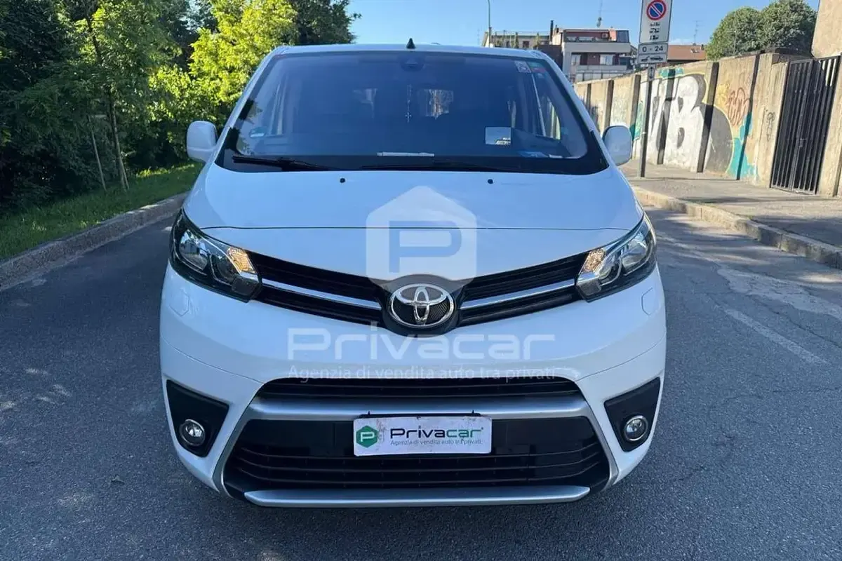 Usata Toyota Proace Verso Luxury 177 CV (130 kW) 2019 Bianco Station wagon