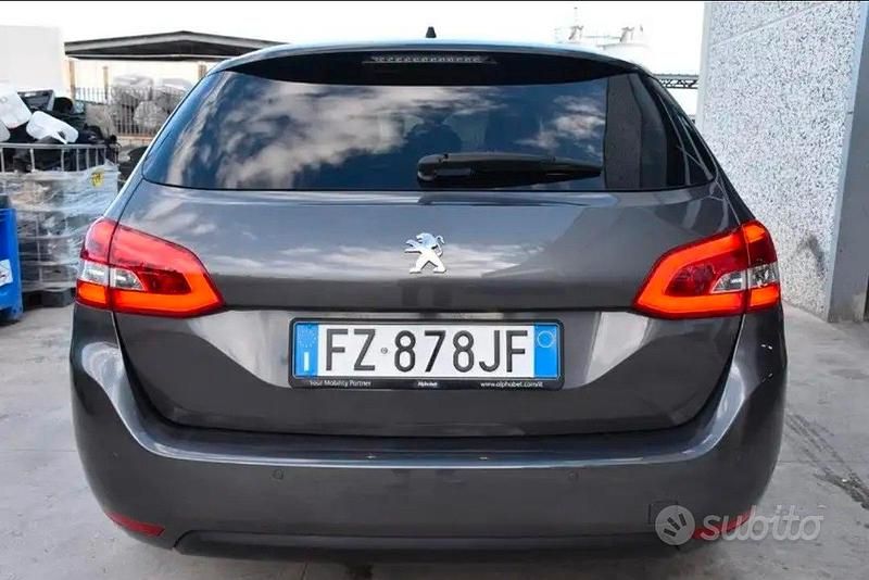 Usata Peugeot 308 SW Business-Line 102 CV (75 kW) 2018 Grigio Station wagon
