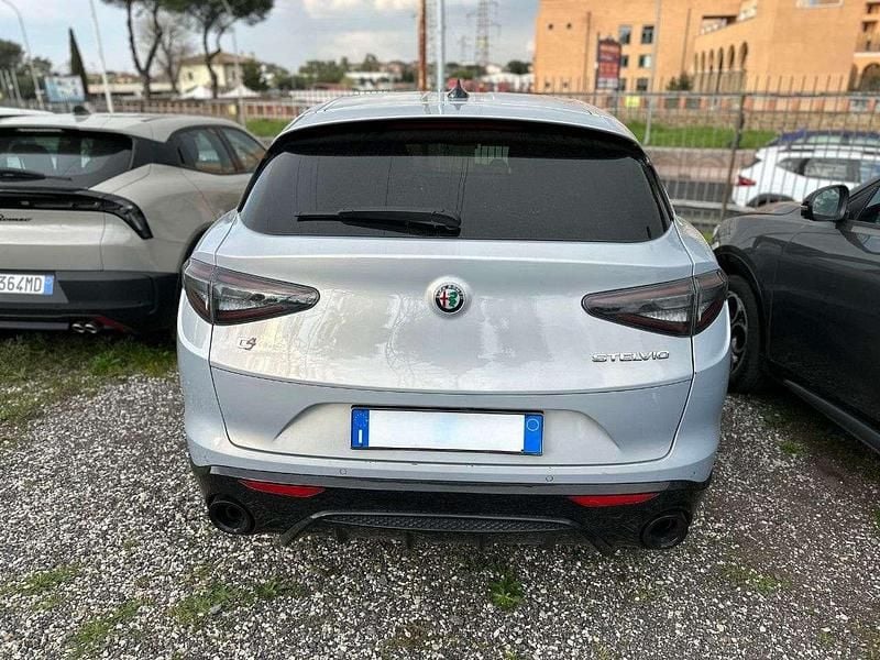 Usata Alfa Romeo Stelvio Veloce 209 CV (153 kW) 2024 Grigio moonlight SUV