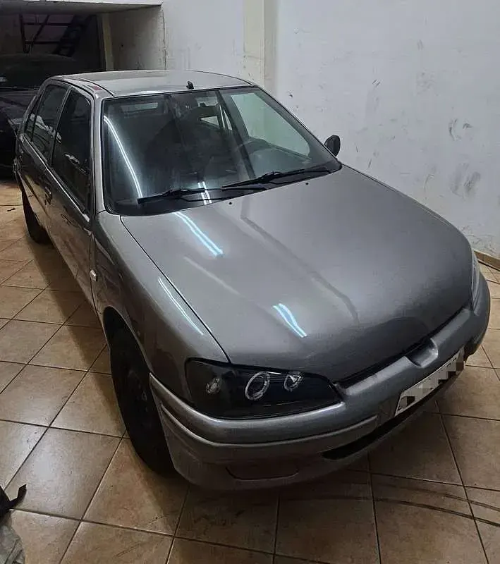 Usata Peugeot 106 50 CV (36 kW) 1998 Grigio Utilitaria