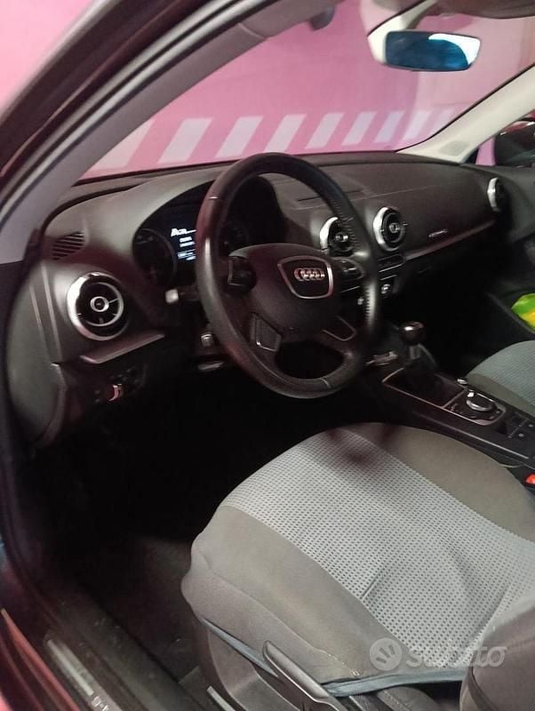 Usata Audi A3 Sportback g-tron 2016 Grigio Utilitaria