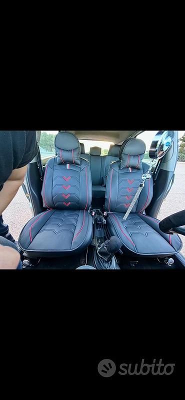 Usata Ford Focus Zetec 101 CV (74 kW) 2004 Grigio Berlina