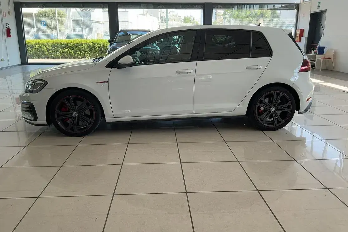 Usata VW Golf VII GTI 245 CV (180 kW) 2019 Bianco Utilitaria