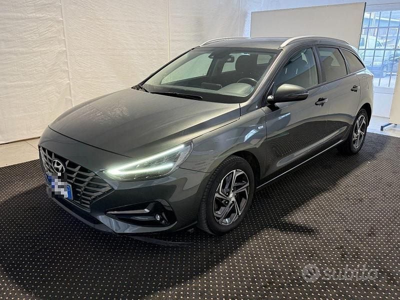 Usata Hyundai i30 Prime 120 CV (88 kW) 2023 Grigio scuro metallizzato Station wagon