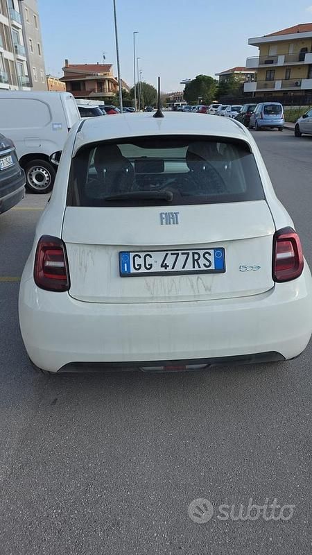 Usata Fiat 500e 86 kW (118 CV) 2021 Bianco