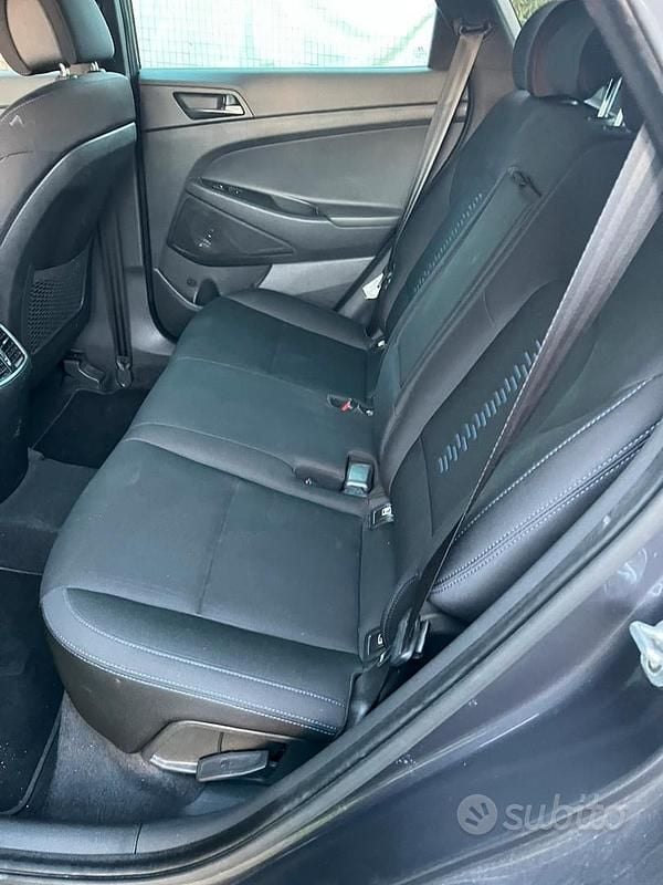 Usata Hyundai Tucson GO! 185 CV (136 kW) 2018 Grigio SUV
