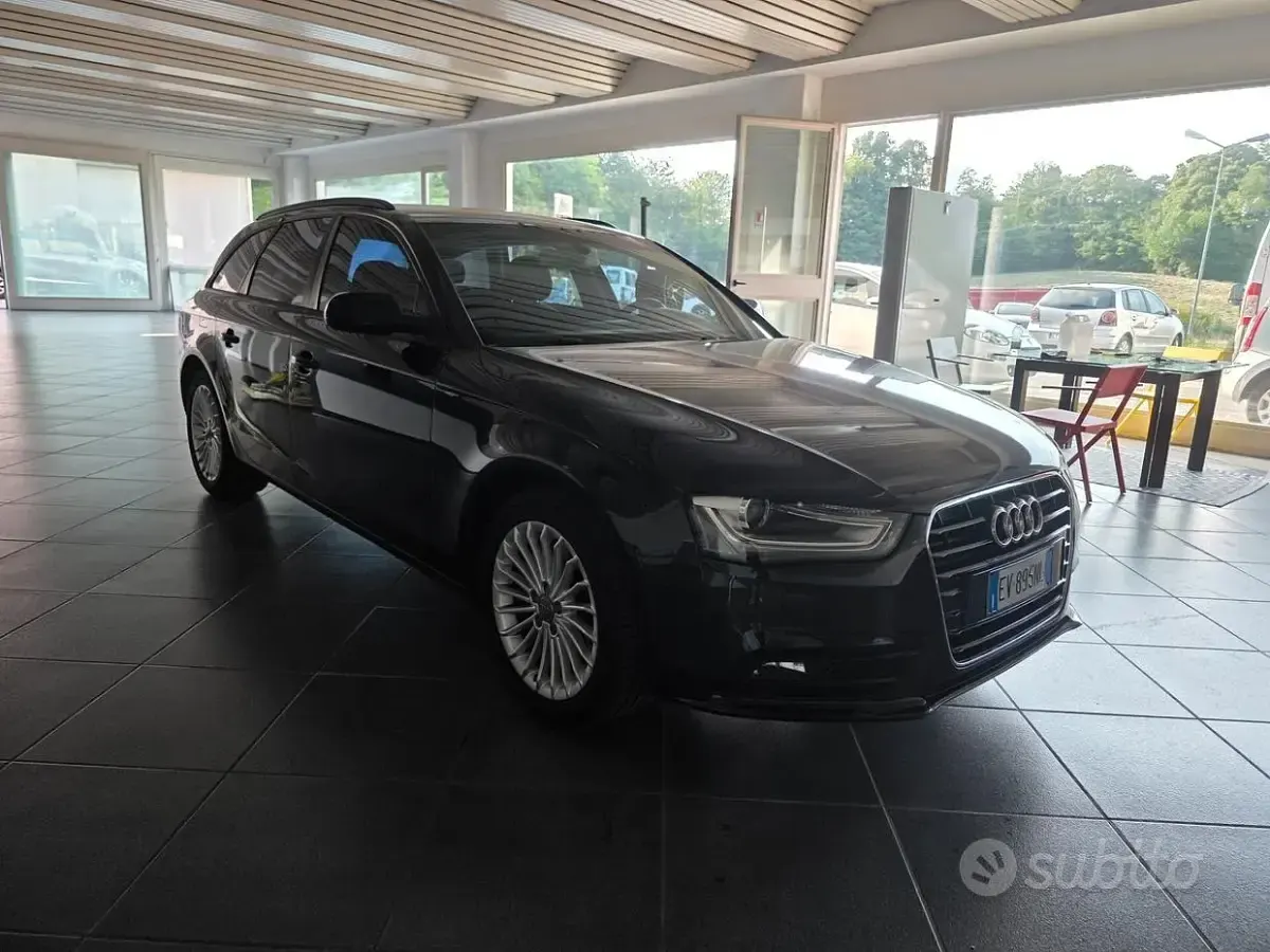 Usata Audi A4 Ambiente 150 CV (110 kW) 2014 Nero Station wagon