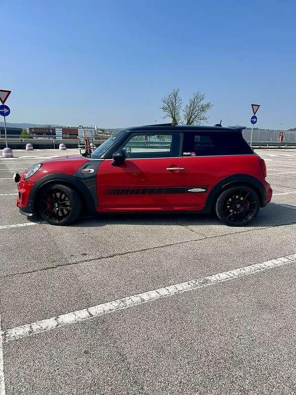 Usata Mini John Cooper Works Hype 231 CV (169 kW) 2016 Utilitaria