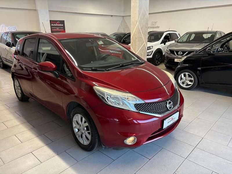 Usata Nissan Note Acenta 76 CV (55 kW) 2016 Rosso bordeaux Monovolume